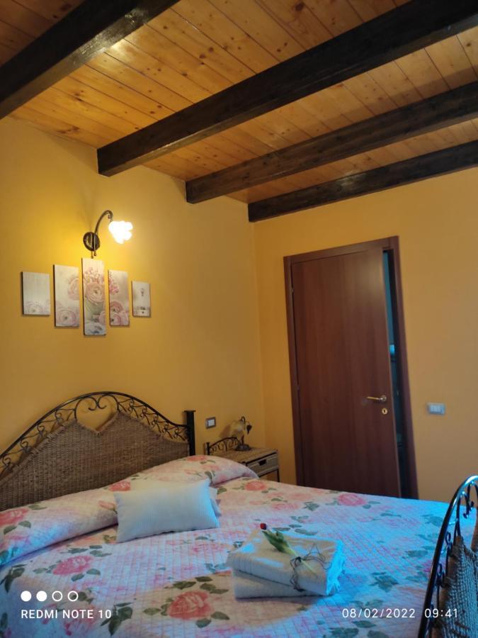 Room & Relax Eleinad Càbras Exterior photo