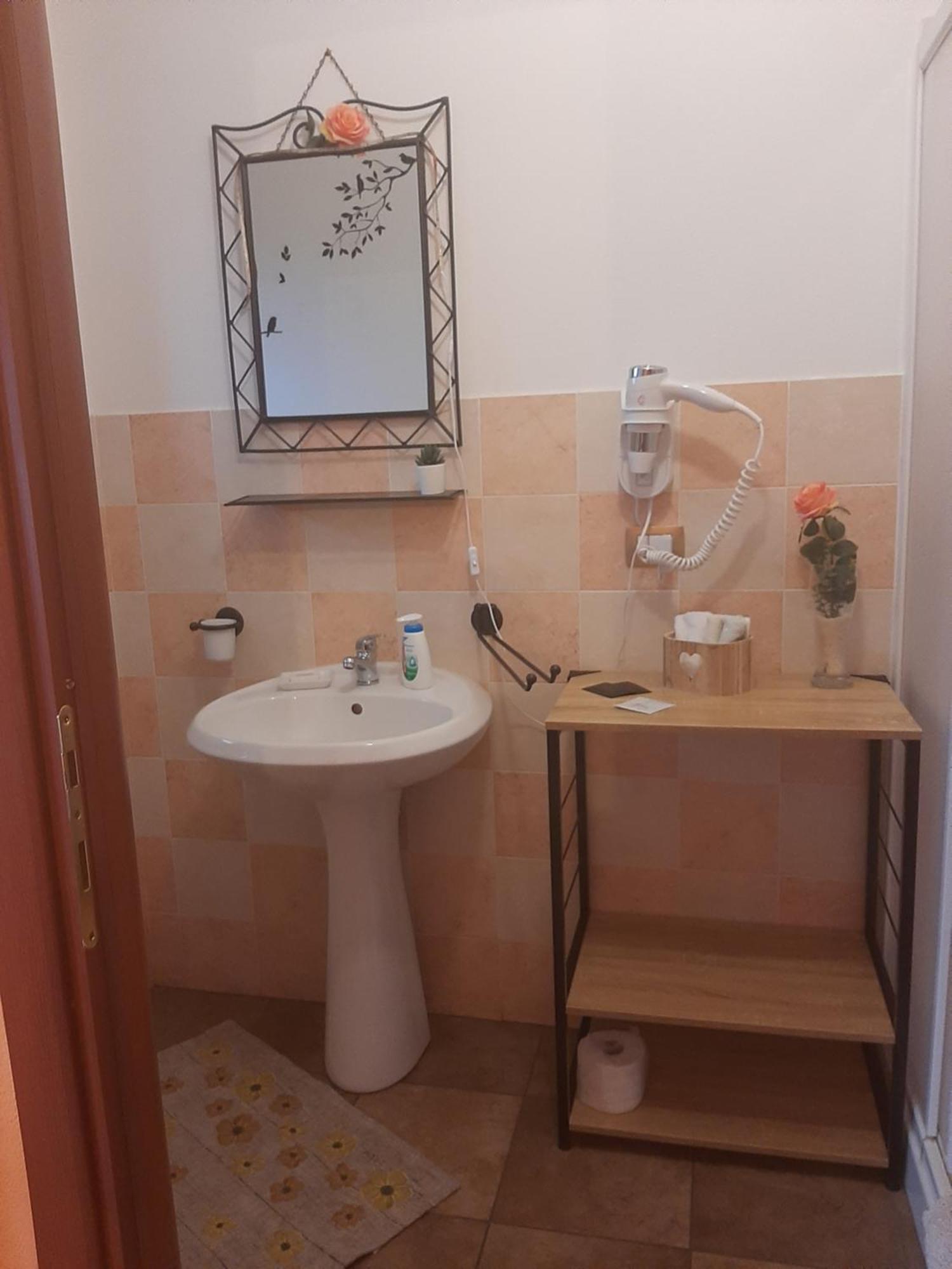 Room & Relax Eleinad Càbras Room photo